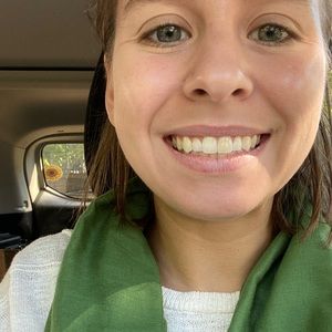 Meet your Posher, Courtney